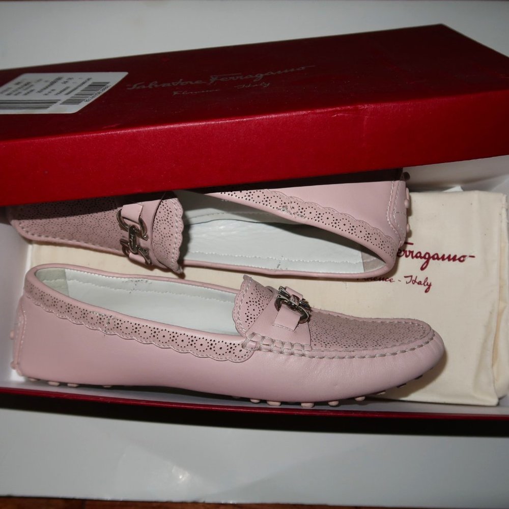 Salvatore Ferragamo Macaron Calf Melita Used